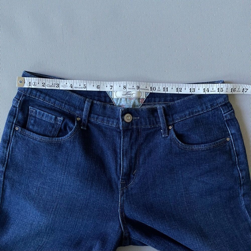 Levi’s Vintage Dark Denim Cuffed Capri Jeans Women’s Size 6 - Picture 6 of 10